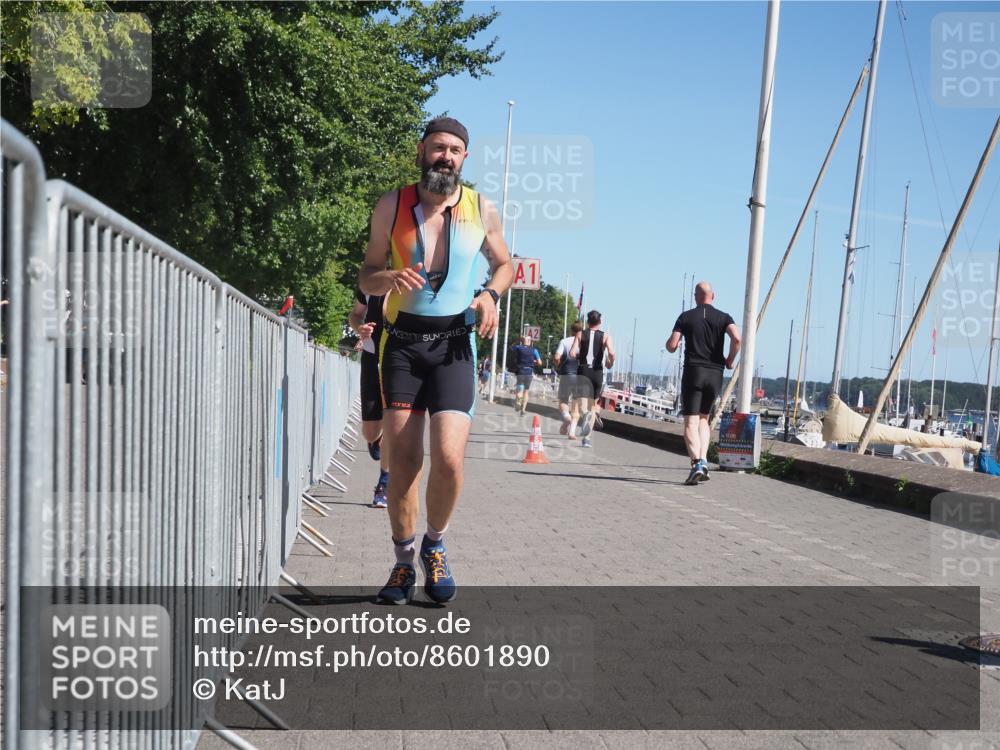 17.08.2025 - KN Förde Triathlon 2025 KatJ http://msf.ph/oto/8601890 17.08.2025 11:54:32 Laufen 270, 310 meine-sportfotos.de