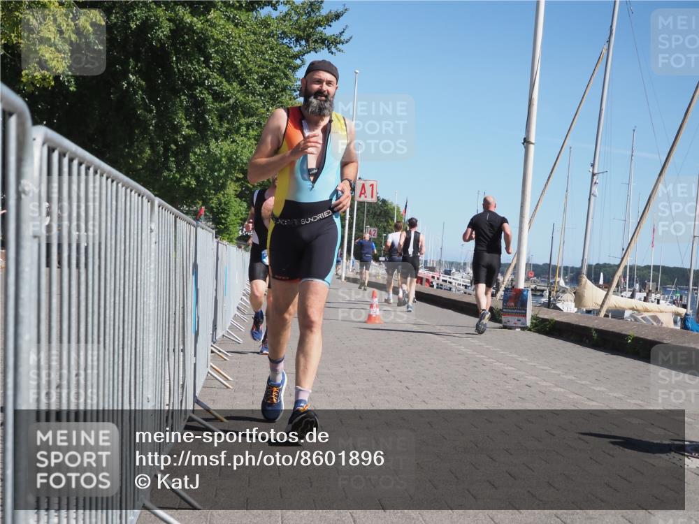 17.08.2025 - KN Förde Triathlon 2025 KatJ http://msf.ph/oto/8601896 17.08.2025 11:54:32 Laufen 270, 310 meine-sportfotos.de