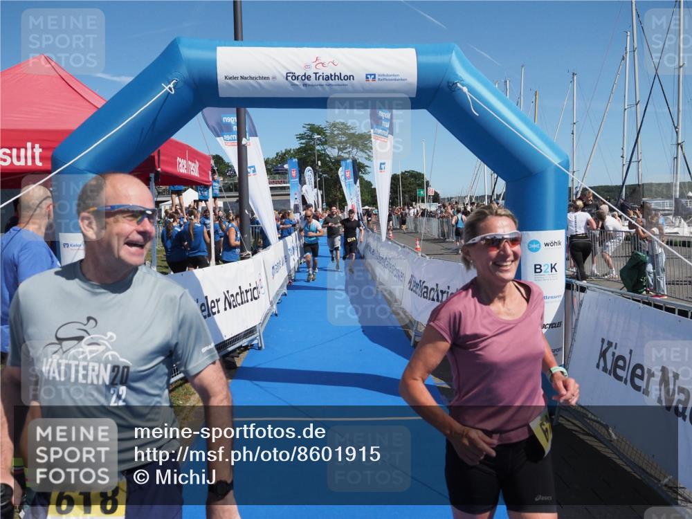 17.08.2025 - KN Förde Triathlon 2025 MichiJ http://msf.ph/oto/8601915 17.08.2025 12:18:47 Laufen 297, 618, 624 meine-sportfotos.de