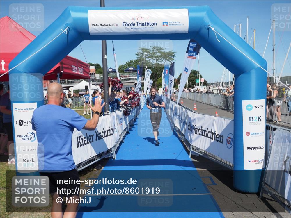 17.08.2025 - KN Förde Triathlon 2025 MichiJ http://msf.ph/oto/8601919 17.08.2025 14:11:14 Laufen 535 meine-sportfotos.de