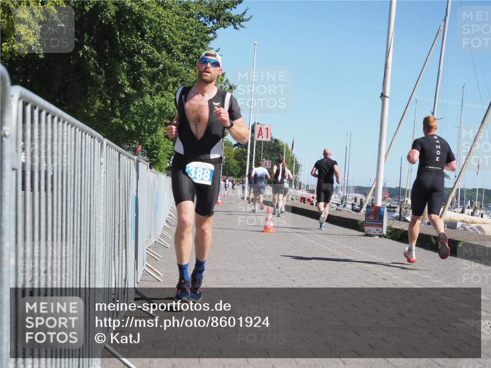 17.08.2025 - KN Förde Triathlon 2025 KatJ http://msf.ph/oto/8601924 17.08.2025 11:54:34 Laufen 302, 310 meine-sportfotos.de