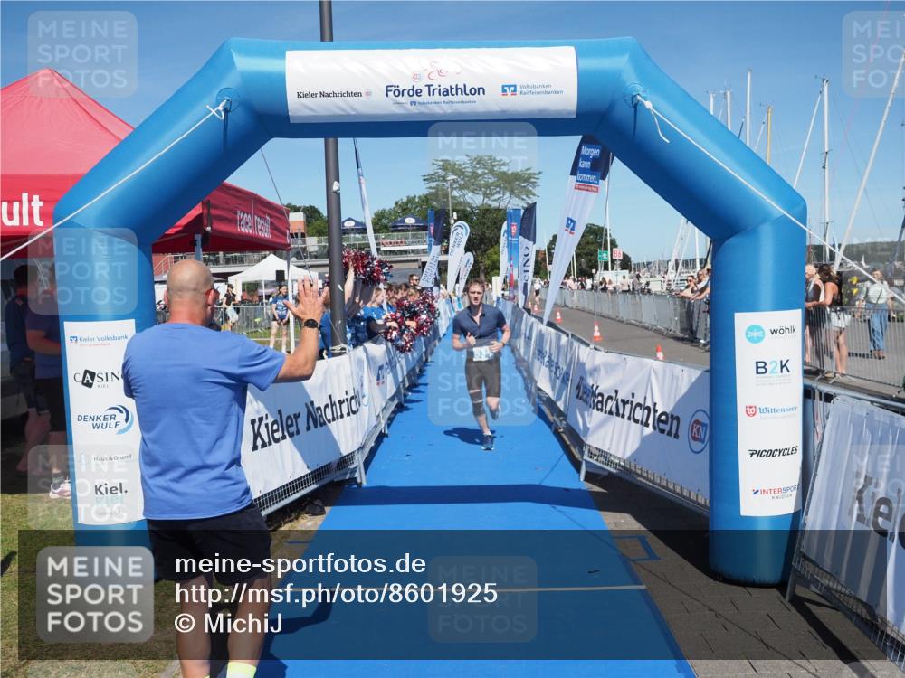 17.08.2025 - KN Förde Triathlon 2025 MichiJ http://msf.ph/oto/8601925 17.08.2025 14:11:14 Laufen 535 meine-sportfotos.de