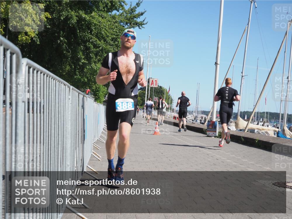 17.08.2025 - KN Förde Triathlon 2025 KatJ http://msf.ph/oto/8601938 17.08.2025 11:54:34 Laufen 302, 310 meine-sportfotos.de