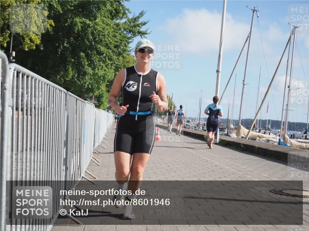 17.08.2025 - KN Förde Triathlon 2025 KatJ http://msf.ph/oto/8601946 17.08.2025 10:27:08 Laufen 130, 159, 196 meine-sportfotos.de
