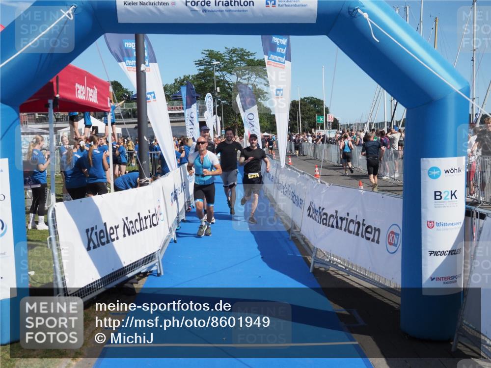 17.08.2025 - KN Förde Triathlon 2025 MichiJ http://msf.ph/oto/8601949 17.08.2025 12:18:48 Laufen 297, 618, 624 meine-sportfotos.de