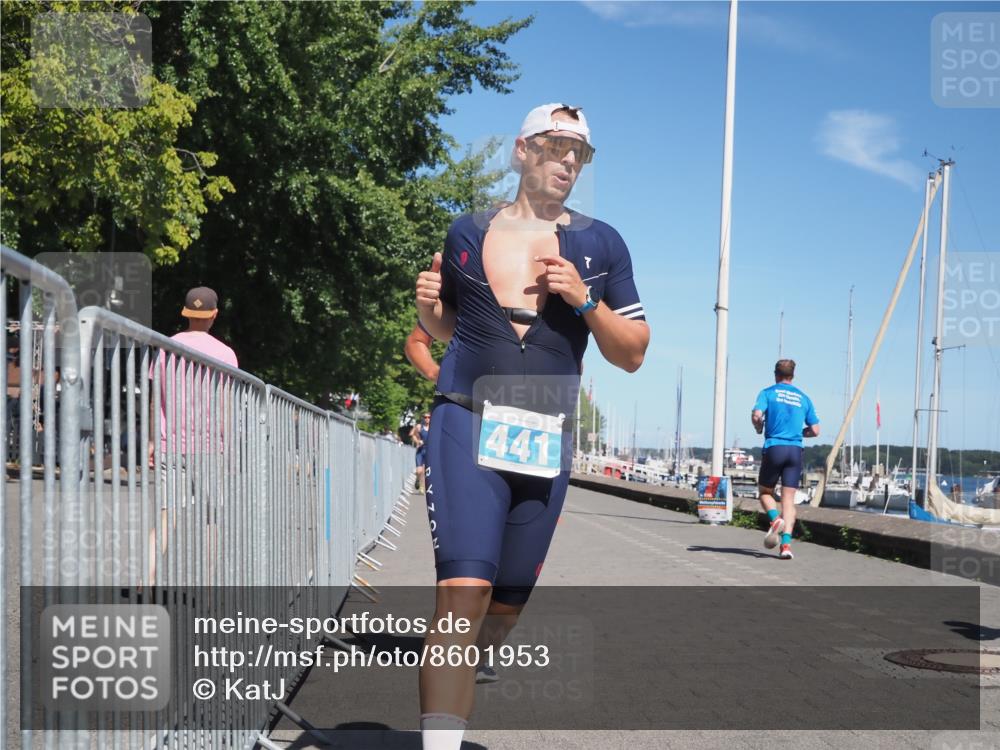 17.08.2025 - KN Förde Triathlon 2025 KatJ http://msf.ph/oto/8601953 17.08.2025 13:43:46 Laufen 441, 464, 496, 500 meine-sportfotos.de