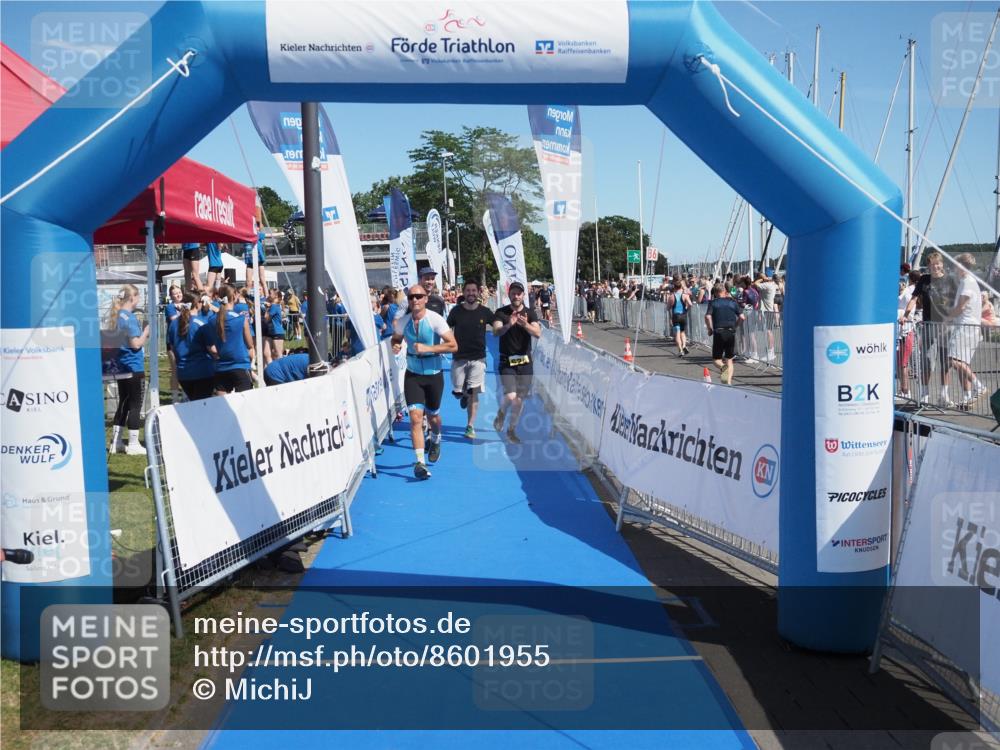17.08.2025 - KN Förde Triathlon 2025 MichiJ http://msf.ph/oto/8601955 17.08.2025 12:18:49 Laufen 297, 618, 624 meine-sportfotos.de