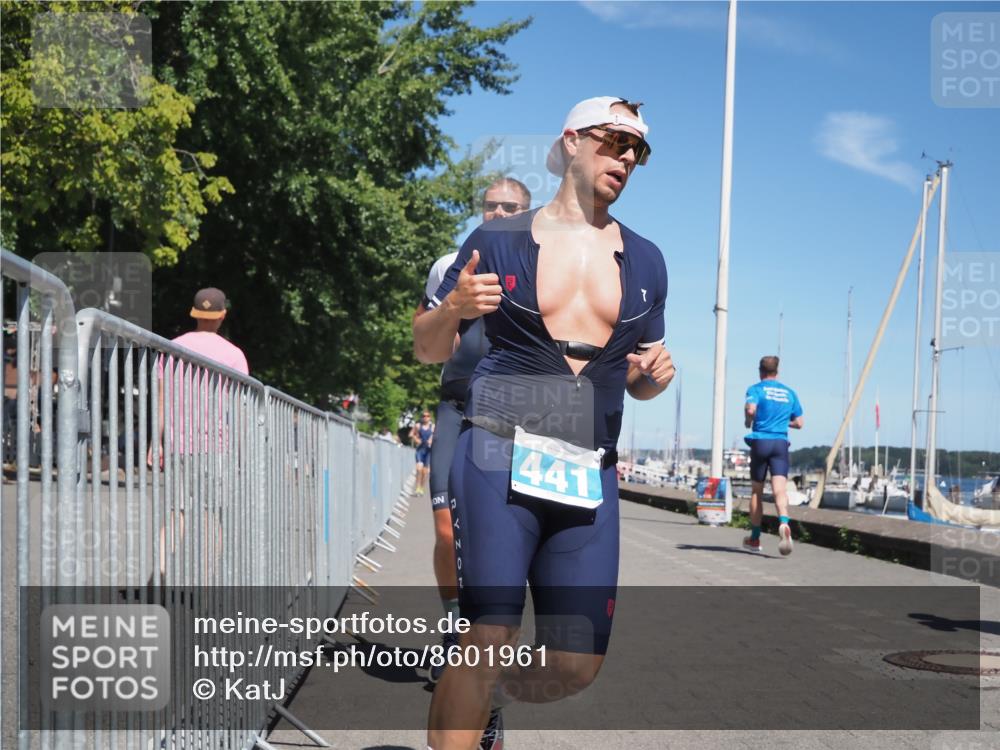 17.08.2025 - KN Förde Triathlon 2025 KatJ http://msf.ph/oto/8601961 17.08.2025 13:43:46 Laufen 441, 464, 496, 500 meine-sportfotos.de