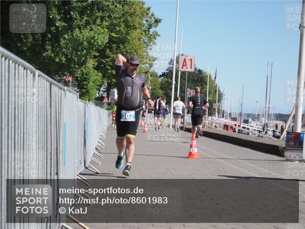 17.08.2025 - KN Förde Triathlon 2025 KatJ http://msf.ph/oto/8601983 17.08.2025 11:54:39 Laufen 302 meine-sportfotos.de