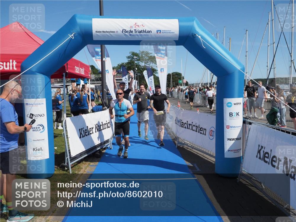 17.08.2025 - KN Förde Triathlon 2025 MichiJ http://msf.ph/oto/8602010 17.08.2025 12:18:50 Laufen 293, 297, 618, 624 meine-sportfotos.de