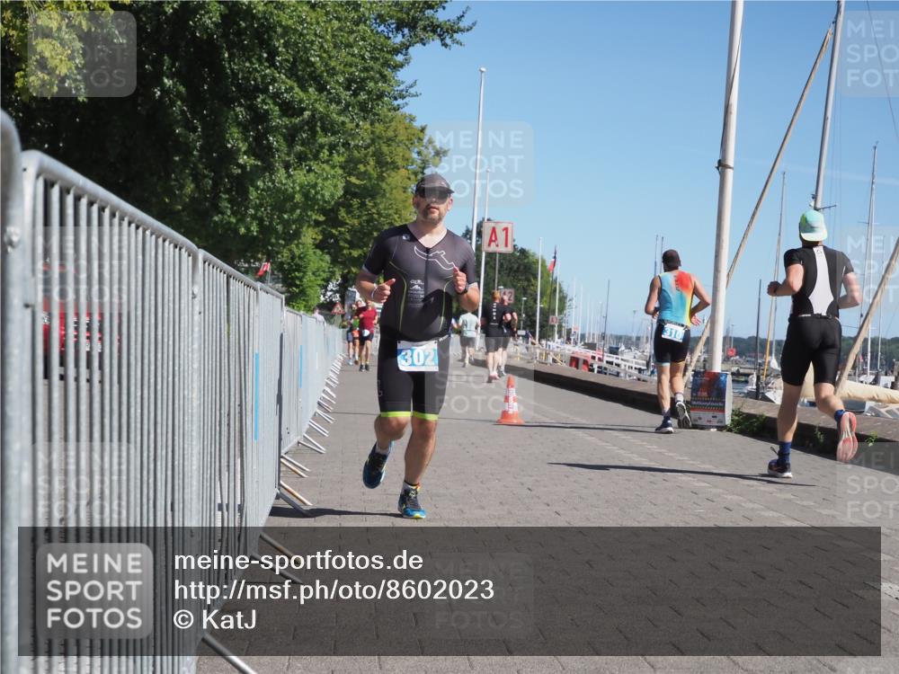17.08.2025 - KN Förde Triathlon 2025 KatJ http://msf.ph/oto/8602023 17.08.2025 11:54:41 Laufen 302 meine-sportfotos.de