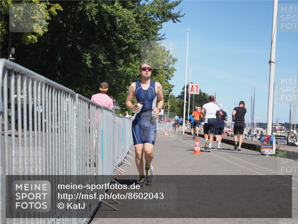 17.08.2025 - KN Förde Triathlon 2025 KatJ http://msf.ph/oto/8602043 17.08.2025 13:43:54 Laufen 464, 514 meine-sportfotos.de