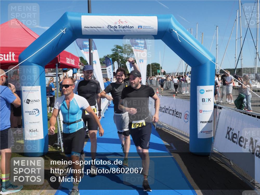 17.08.2025 - KN Förde Triathlon 2025 MichiJ http://msf.ph/oto/8602067 17.08.2025 12:18:51 Laufen 293, 297, 618, 624 meine-sportfotos.de