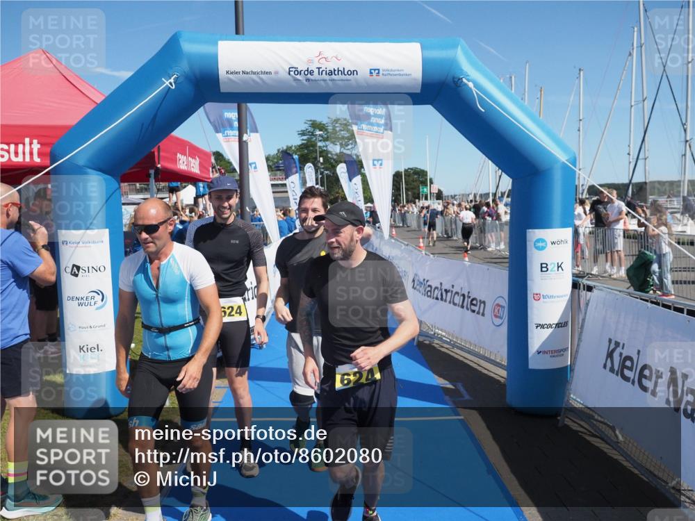 17.08.2025 - KN Förde Triathlon 2025 MichiJ http://msf.ph/oto/8602080 17.08.2025 12:18:52 Laufen 293, 297, 380, 624 meine-sportfotos.de