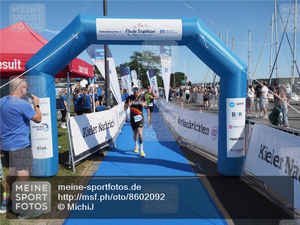 17.08.2025 - KN Förde Triathlon 2025 MichiJ http://msf.ph/oto/8602092 17.08.2025 12:18:54 Laufen 293, 297, 380, 624 meine-sportfotos.de