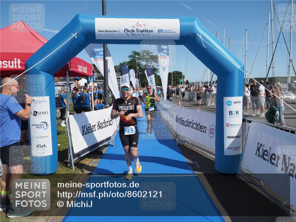 17.08.2025 - KN Förde Triathlon 2025 MichiJ http://msf.ph/oto/8602121 17.08.2025 12:18:55 Laufen 293, 297, 380, 624 meine-sportfotos.de