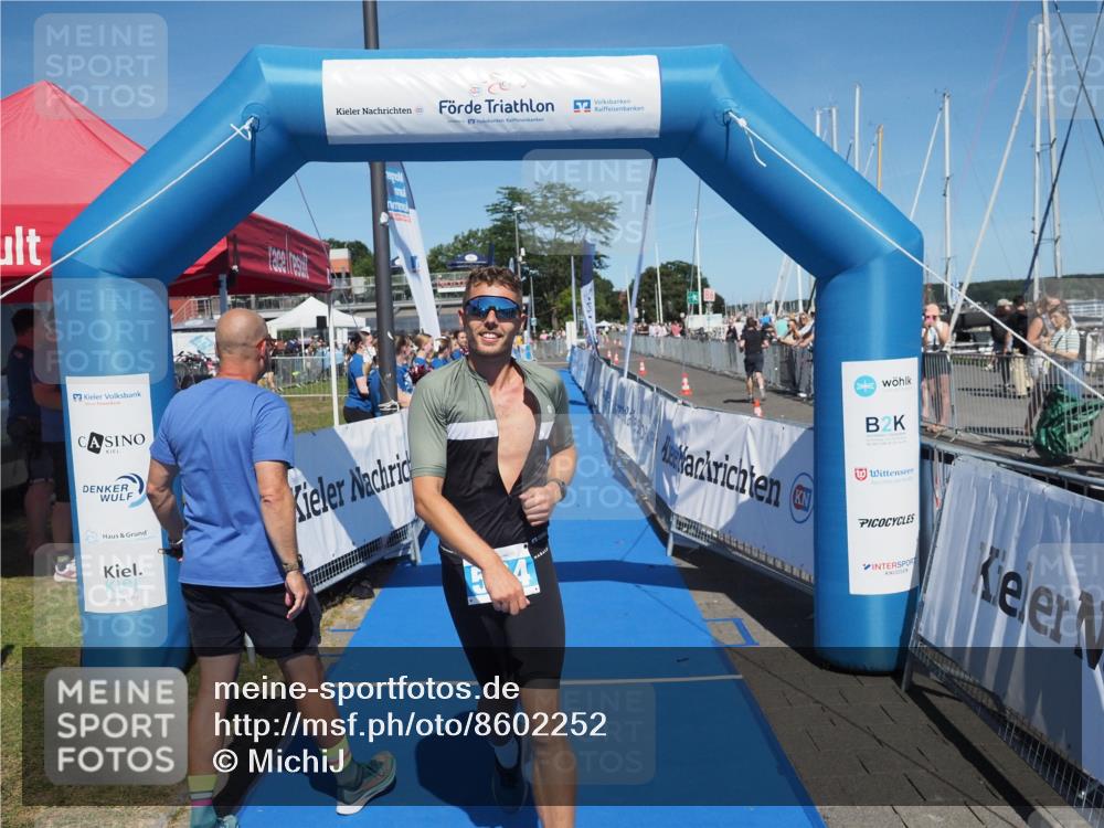 17.08.2025 - KN Förde Triathlon 2025 MichiJ http://msf.ph/oto/8602252 17.08.2025 14:11:38 Laufen 524 meine-sportfotos.de