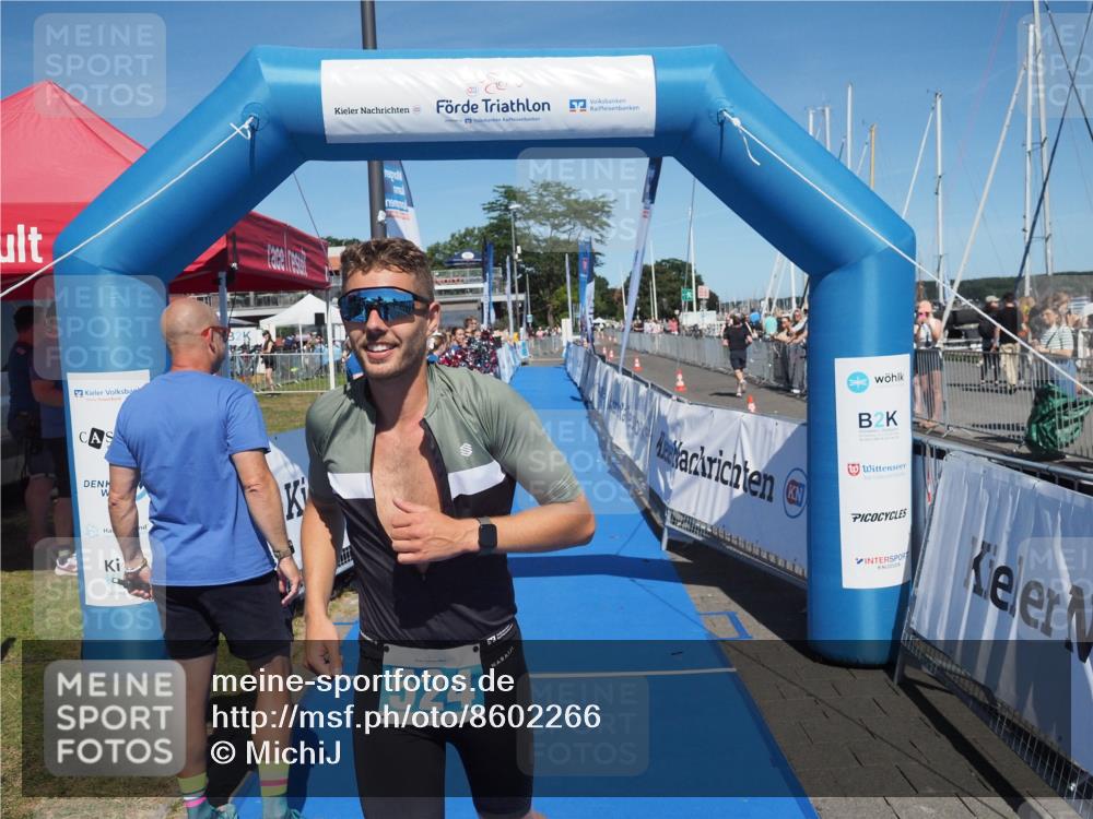 17.08.2025 - KN Förde Triathlon 2025 MichiJ http://msf.ph/oto/8602266 17.08.2025 14:11:38 Laufen 524 meine-sportfotos.de