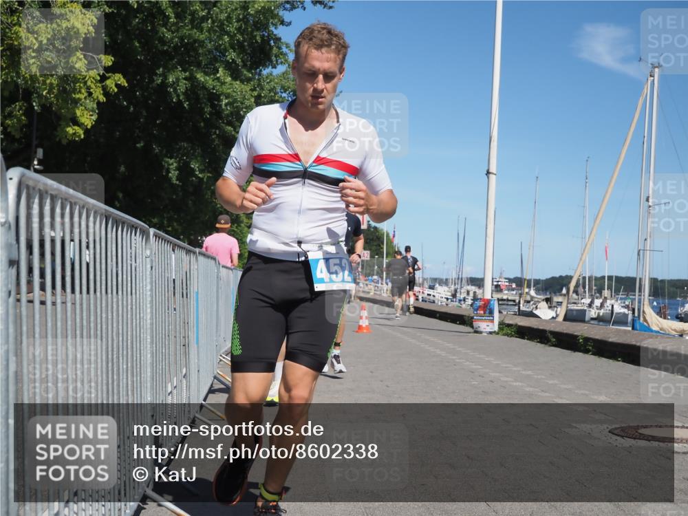 17.08.2025 - KN Förde Triathlon 2025 KatJ http://msf.ph/oto/8602338 17.08.2025 13:44:18 Laufen 440, 452, 527, 549 meine-sportfotos.de