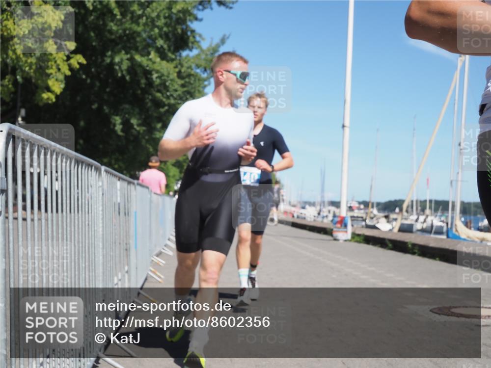 17.08.2025 - KN Förde Triathlon 2025 KatJ http://msf.ph/oto/8602356 17.08.2025 13:44:19 Laufen 440, 452, 527, 549 meine-sportfotos.de
