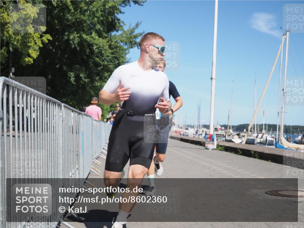 17.08.2025 - KN Förde Triathlon 2025 KatJ http://msf.ph/oto/8602360 17.08.2025 13:44:19 Laufen 440, 452, 527, 549 meine-sportfotos.de