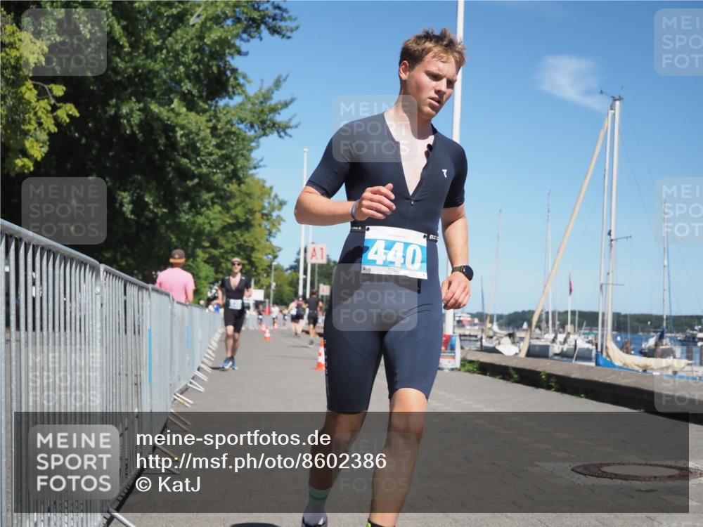 17.08.2025 - KN Förde Triathlon 2025 KatJ http://msf.ph/oto/8602386 17.08.2025 13:44:20 Laufen 440, 452, 527, 549 meine-sportfotos.de