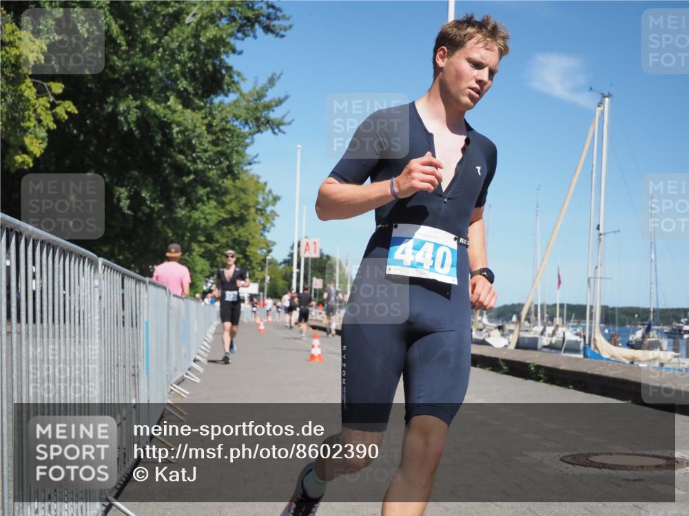 17.08.2025 - KN Förde Triathlon 2025 KatJ http://msf.ph/oto/8602390 17.08.2025 13:44:20 Laufen 440, 452, 527, 549 meine-sportfotos.de