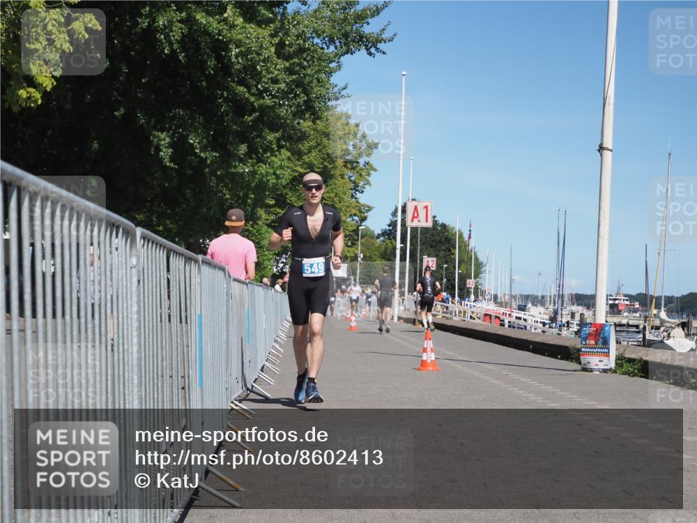 17.08.2025 - KN Förde Triathlon 2025 KatJ http://msf.ph/oto/8602413 17.08.2025 13:44:21 Laufen 440, 527, 549 meine-sportfotos.de