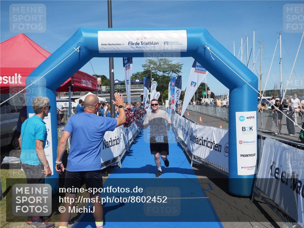 17.08.2025 - KN Förde Triathlon 2025 MichiJ http://msf.ph/oto/8602452 17.08.2025 14:12:48 Laufen 426 meine-sportfotos.de