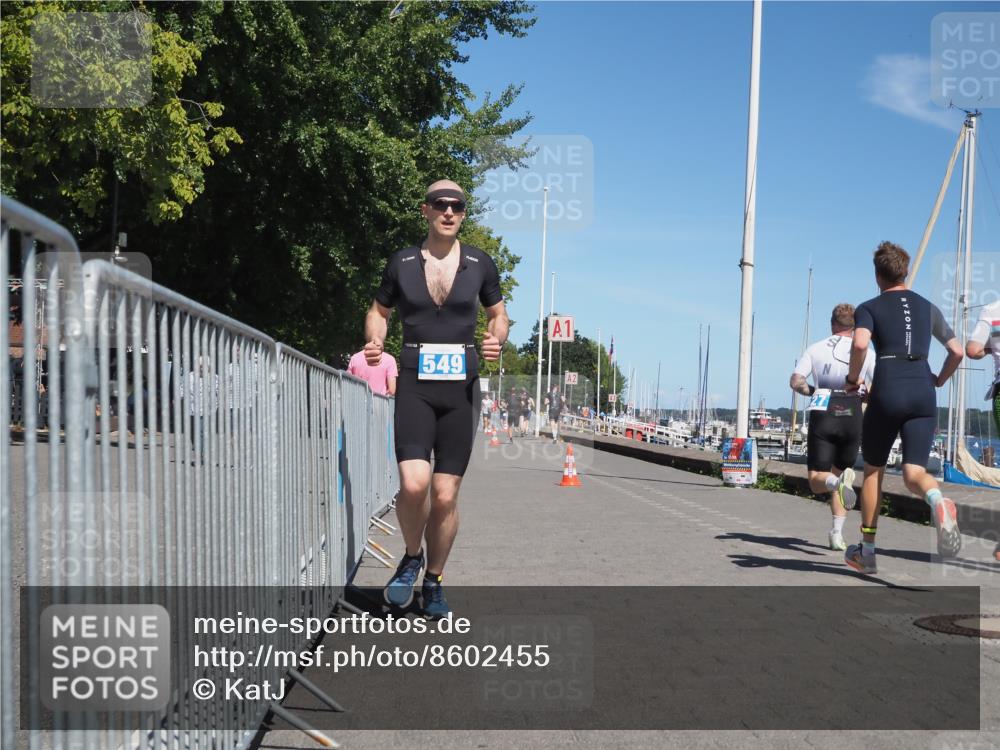 17.08.2025 - KN Förde Triathlon 2025 KatJ http://msf.ph/oto/8602455 17.08.2025 13:44:23 Laufen 484, 549 meine-sportfotos.de