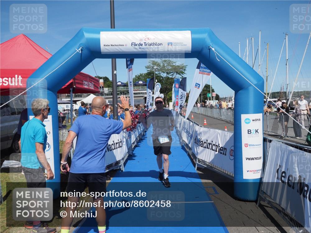 17.08.2025 - KN Förde Triathlon 2025 MichiJ http://msf.ph/oto/8602458 17.08.2025 14:12:48 Laufen 426 meine-sportfotos.de