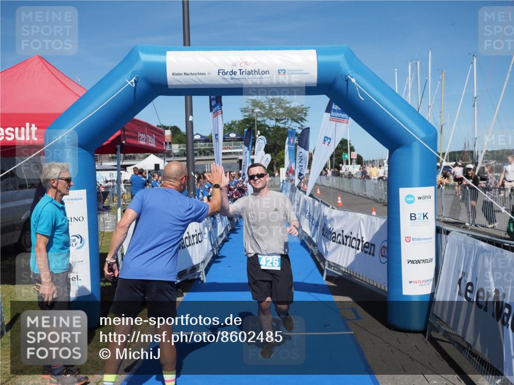 17.08.2025 - KN Förde Triathlon 2025 MichiJ http://msf.ph/oto/8602485 17.08.2025 14:12:48 Laufen 426 meine-sportfotos.de