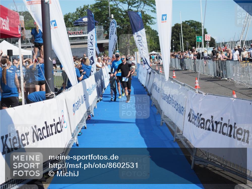 17.08.2025 - KN Förde Triathlon 2025 MichiJ http://msf.ph/oto/8602531 17.08.2025 12:19:37 Laufen  meine-sportfotos.de