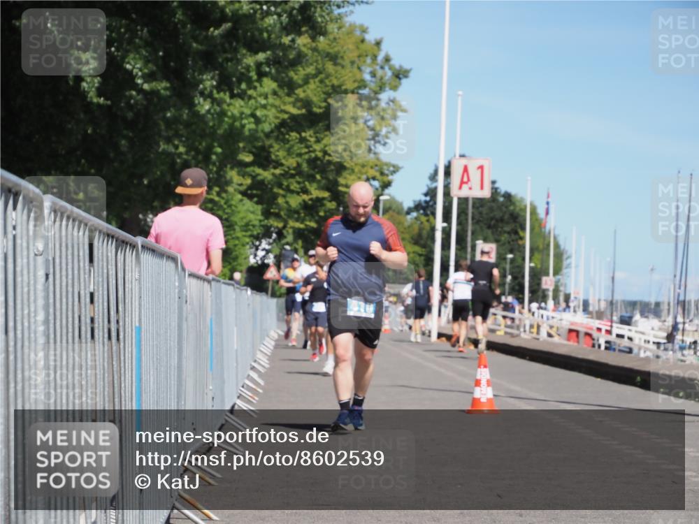 17.08.2025 - KN Förde Triathlon 2025 KatJ http://msf.ph/oto/8602539 17.08.2025 13:44:36 Laufen 410, 421 meine-sportfotos.de