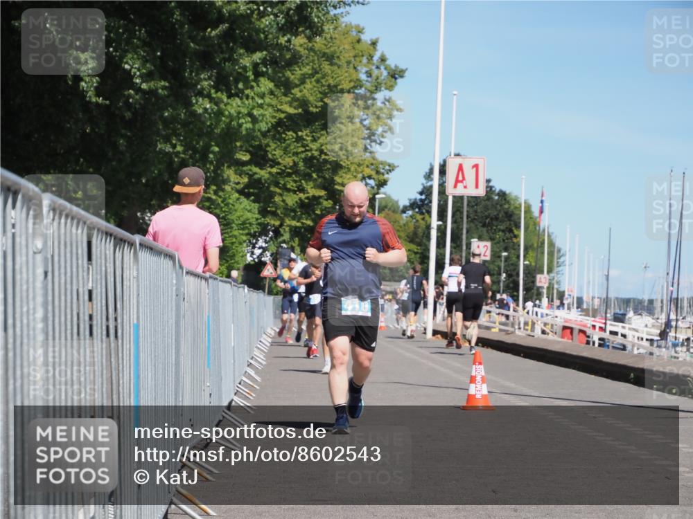17.08.2025 - KN Förde Triathlon 2025 KatJ http://msf.ph/oto/8602543 17.08.2025 13:44:36 Laufen 410, 421 meine-sportfotos.de