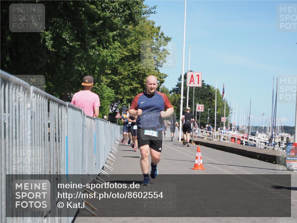 17.08.2025 - KN Förde Triathlon 2025 KatJ http://msf.ph/oto/8602554 17.08.2025 13:44:37 Laufen 410, 421 meine-sportfotos.de