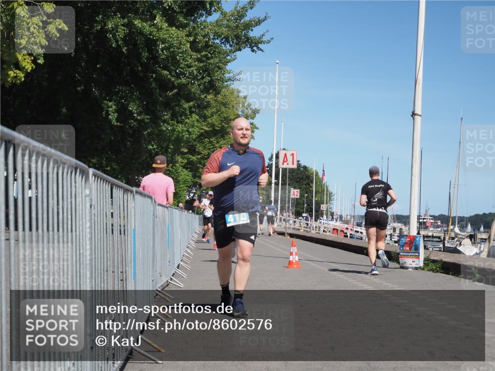 17.08.2025 - KN Förde Triathlon 2025 KatJ http://msf.ph/oto/8602576 17.08.2025 13:44:39 Laufen 410, 421 meine-sportfotos.de