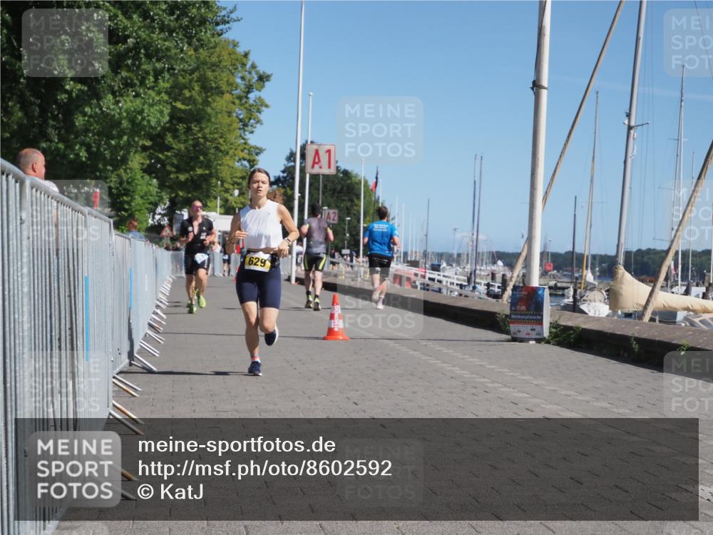 17.08.2025 - KN Förde Triathlon 2025 KatJ http://msf.ph/oto/8602592 17.08.2025 11:55:26 Laufen 267, 370, 629 meine-sportfotos.de