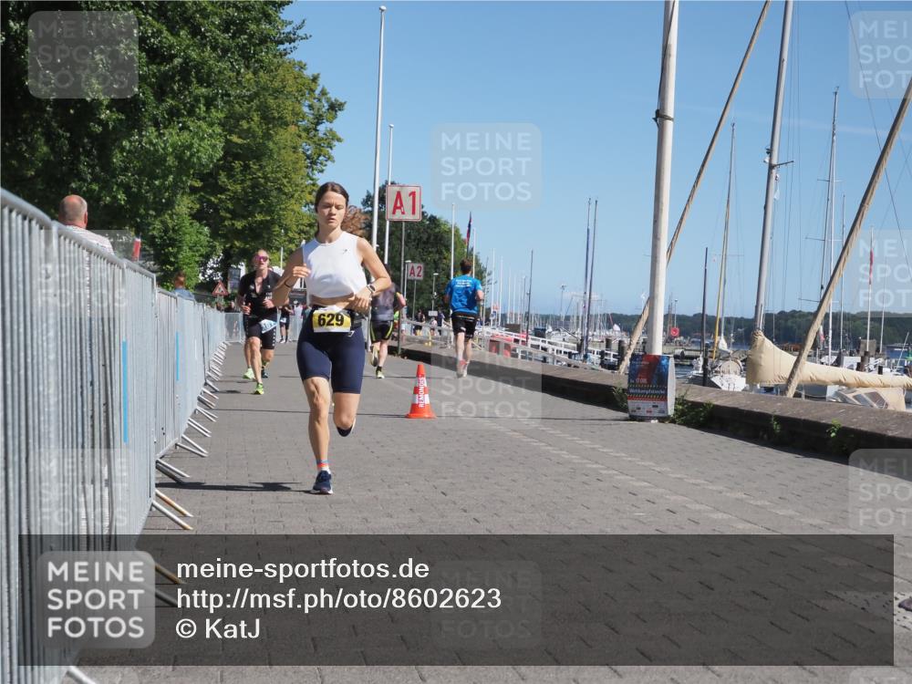 17.08.2025 - KN Förde Triathlon 2025 KatJ http://msf.ph/oto/8602623 17.08.2025 11:55:26 Laufen 267, 370, 629 meine-sportfotos.de