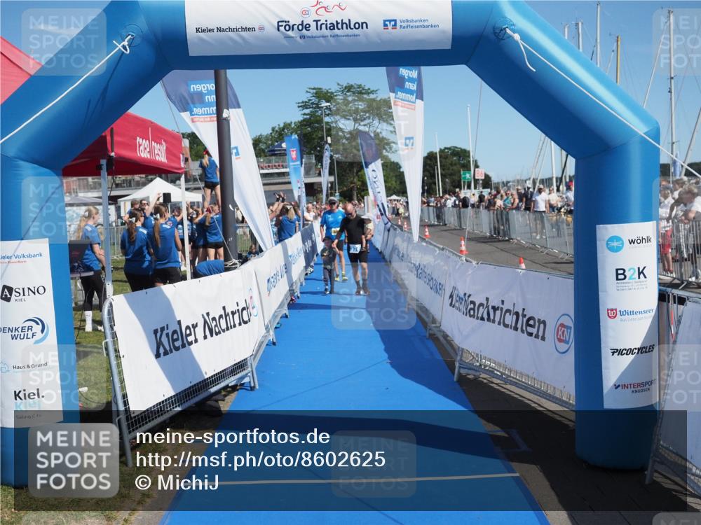 17.08.2025 - KN Förde Triathlon 2025 MichiJ http://msf.ph/oto/8602625 17.08.2025 12:19:39 Laufen  meine-sportfotos.de