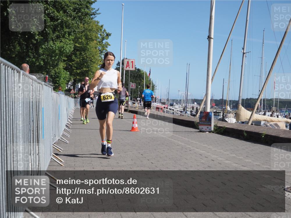 17.08.2025 - KN Förde Triathlon 2025 KatJ http://msf.ph/oto/8602631 17.08.2025 11:55:26 Laufen 267, 370, 629 meine-sportfotos.de