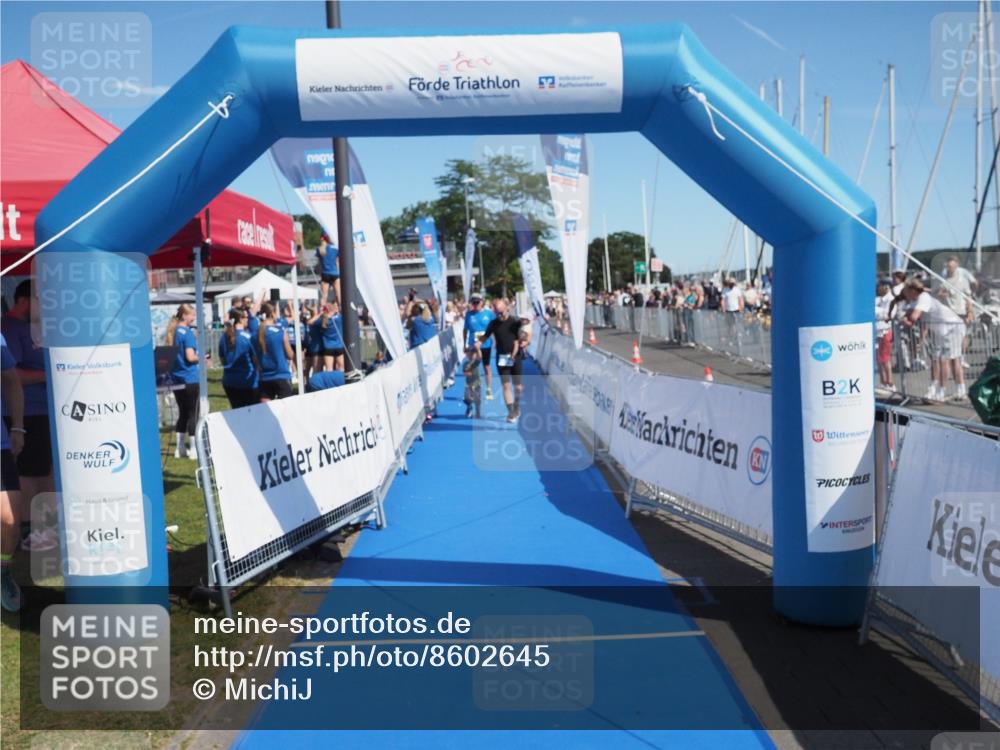 17.08.2025 - KN Förde Triathlon 2025 MichiJ http://msf.ph/oto/8602645 17.08.2025 12:19:40 Laufen 374 meine-sportfotos.de