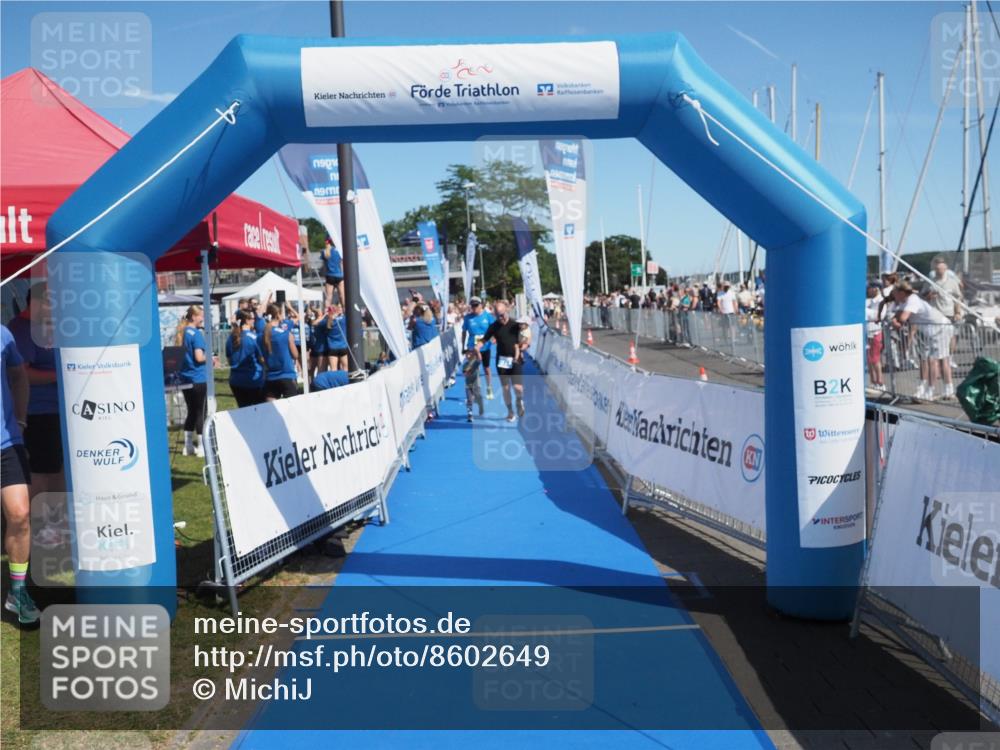 17.08.2025 - KN Förde Triathlon 2025 MichiJ http://msf.ph/oto/8602649 17.08.2025 12:19:40 Laufen 374 meine-sportfotos.de