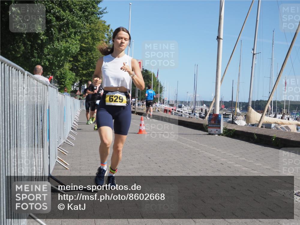 17.08.2025 - KN Förde Triathlon 2025 KatJ http://msf.ph/oto/8602668 17.08.2025 11:55:27 Laufen 267, 288, 370, 629 meine-sportfotos.de