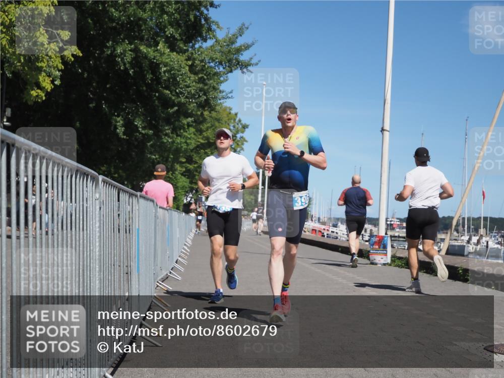 17.08.2025 - KN Förde Triathlon 2025 KatJ http://msf.ph/oto/8602679 17.08.2025 13:44:50 Laufen 396, 435, 486 meine-sportfotos.de