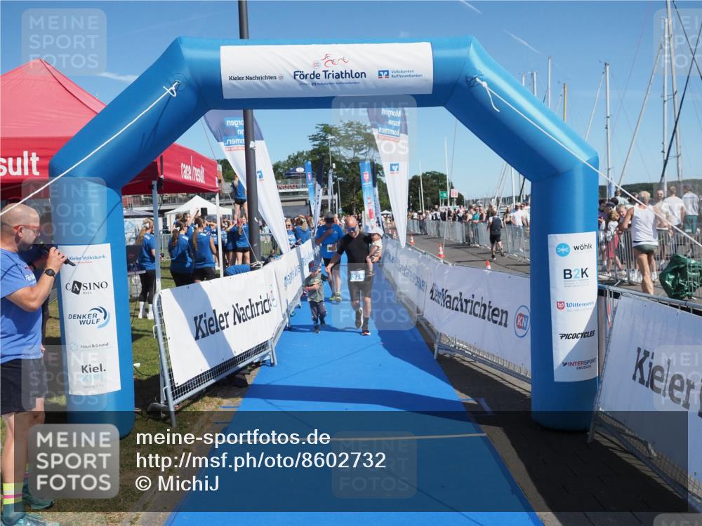 17.08.2025 - KN Förde Triathlon 2025 MichiJ http://msf.ph/oto/8602732 17.08.2025 12:19:42 Laufen 374, 609 meine-sportfotos.de