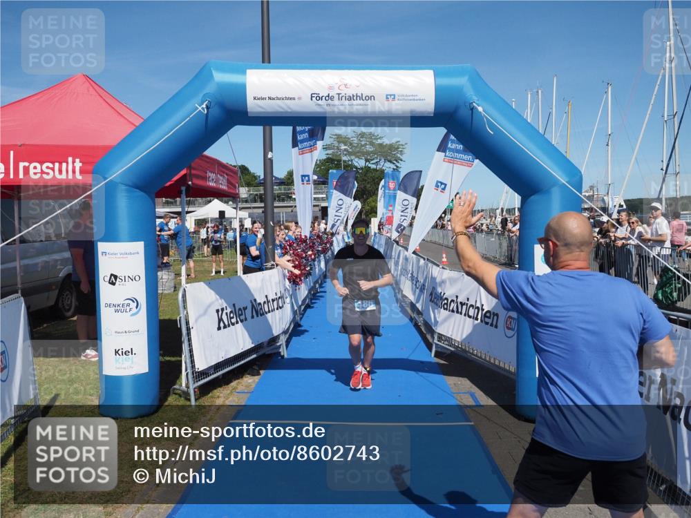 17.08.2025 - KN Förde Triathlon 2025 MichiJ http://msf.ph/oto/8602743 17.08.2025 14:14:01 Laufen 486 meine-sportfotos.de