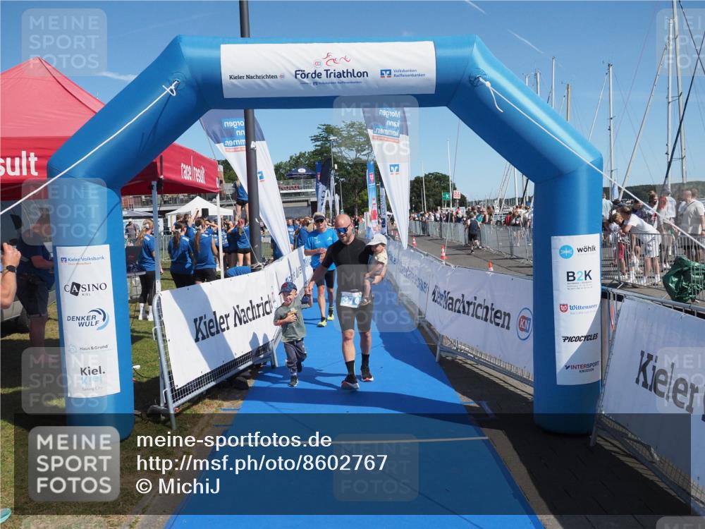 17.08.2025 - KN Förde Triathlon 2025 MichiJ http://msf.ph/oto/8602767 17.08.2025 12:19:44 Laufen 374, 609 meine-sportfotos.de