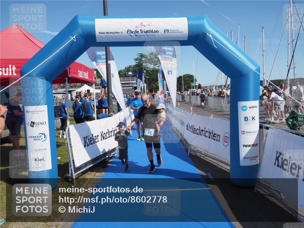 17.08.2025 - KN Förde Triathlon 2025 MichiJ http://msf.ph/oto/8602778 17.08.2025 12:19:44 Laufen 374, 609 meine-sportfotos.de