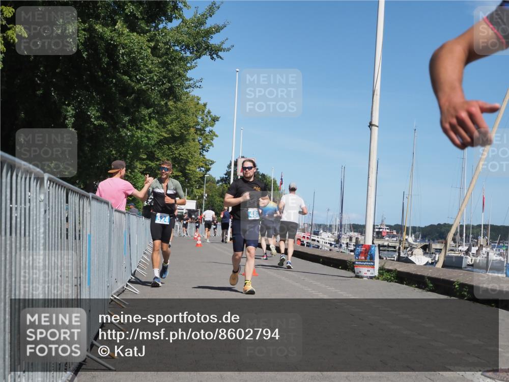 17.08.2025 - KN Förde Triathlon 2025 KatJ http://msf.ph/oto/8602794 17.08.2025 13:45:03 Laufen 467, 481, 524 meine-sportfotos.de